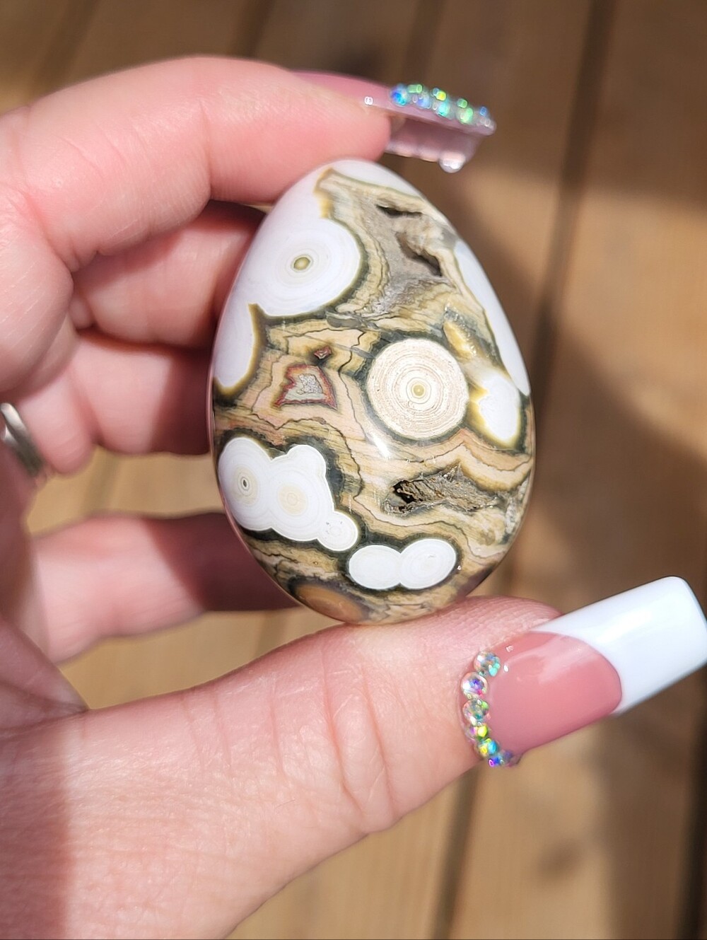 Ocean Jasper Egg-Shaped Decorative Stone - White and Brown